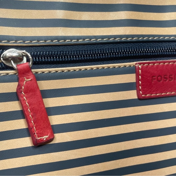 Fossil Small Clutch Bad or Makeup Bag  Purse Insert Coated Canvas Brown Beige - Picture 3 of 9